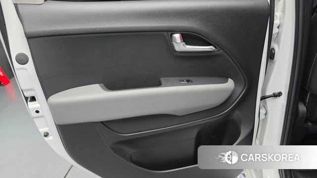 Kia The New Kia Ray id 4695662 из Кореи 17
