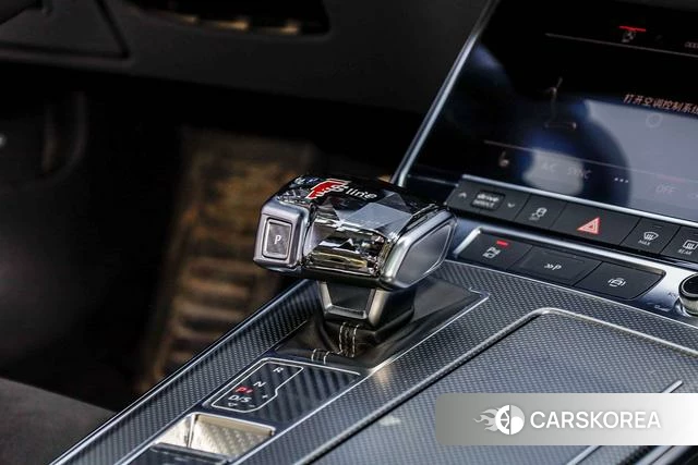 Audi A7L id 4256961 из Китая 17