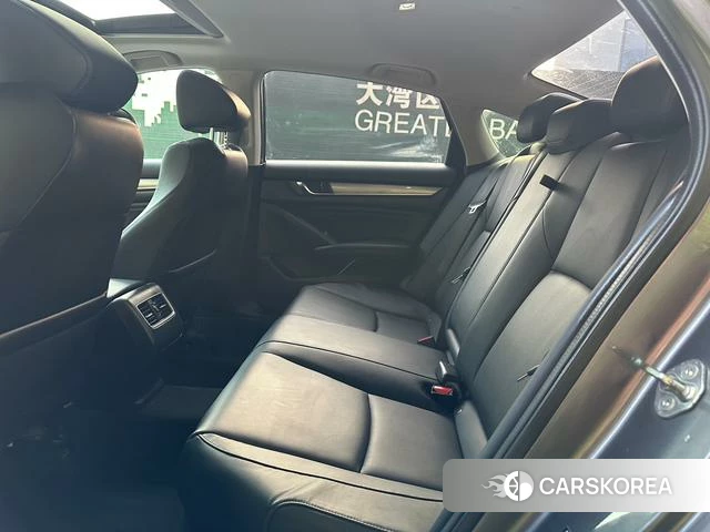 Honda Accord id 4313597 из Китая 17