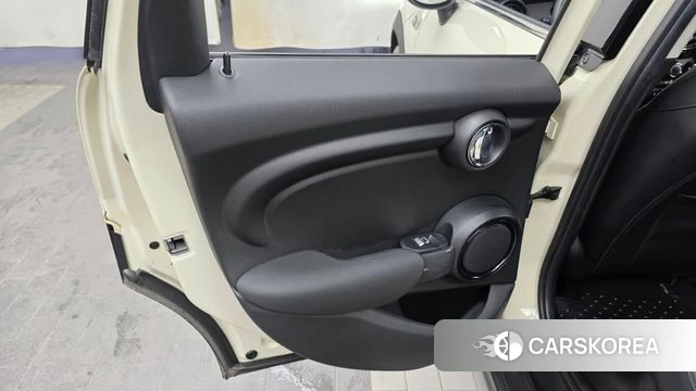 Mini Cooper id 4619937 из Кореи 17