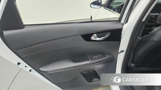 Kia The New K3 2nd generation id 4650375 из Кореи 17
