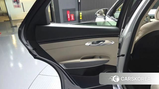 Genesis GV70 id 4281802 из Кореи 17