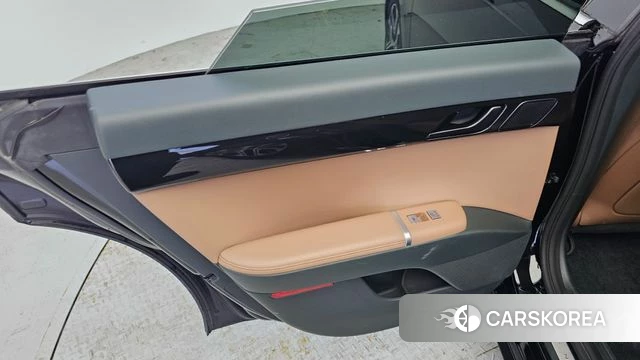 Hyundai Grandeur (GN7) id 4315798 из Кореи 17