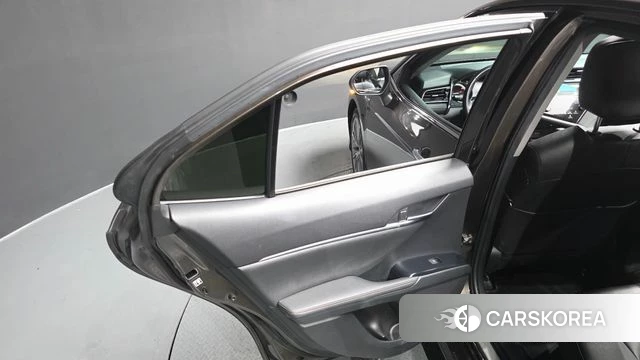 Toyota Camry (XV70) id 4581939 из Кореи 17