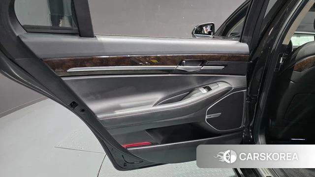Genesis G90 id 4465348 из Кореи 17