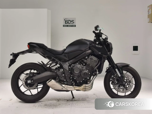 Проданный Honda CB650R 2023 из Японии