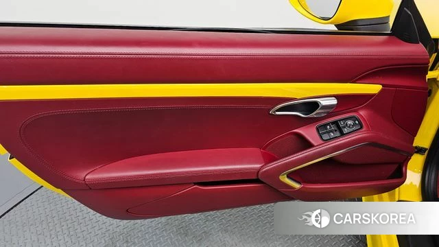Porsche 718 Boxster id 4530717 из Кореи 17