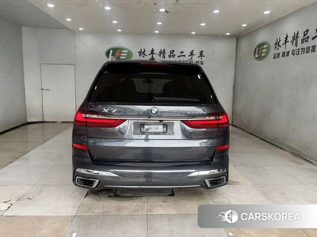 BMW X7 id 4274619 из Китая 17