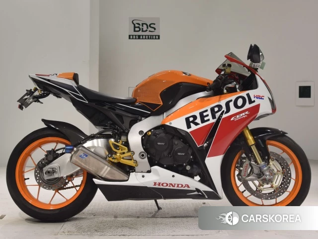 Проданный Honda CBR1000RR 2016 из Японии