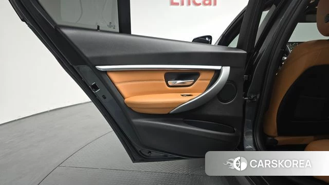 BMW 3 Series (F30) id 4225598 из Кореи 17