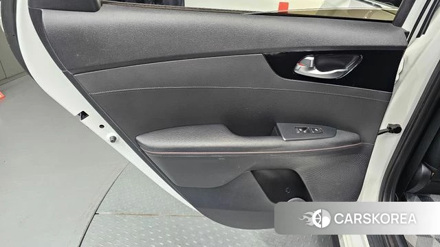 Kia Come New K3 id 4620068 из Кореи 17
