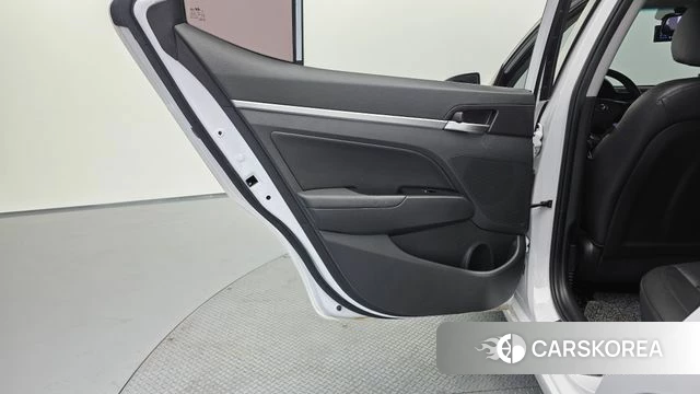 Hyundai The New Avante AD id 4447079 из Кореи 17