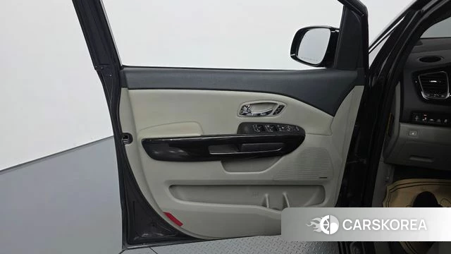 Kia The New Carnival id 4882042 из Кореи 17