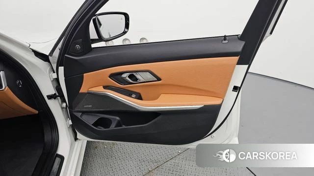 BMW 3 Series (G20) id 4623551 из Кореи 17