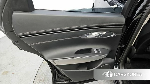 Genesis GV70 id 4244930 из Кореи 17