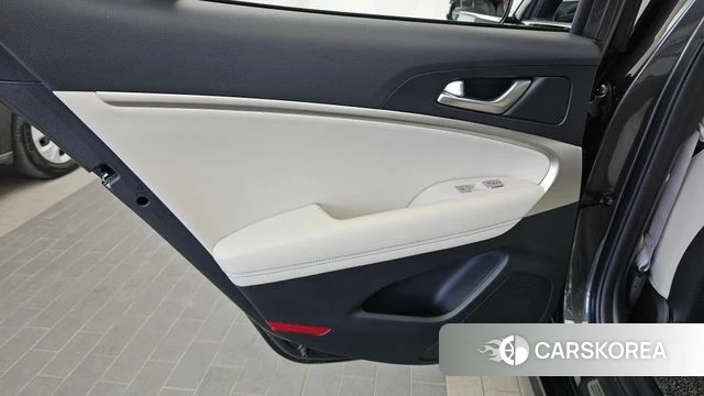 Genesis The New G70 id 4783390 из Кореи 17