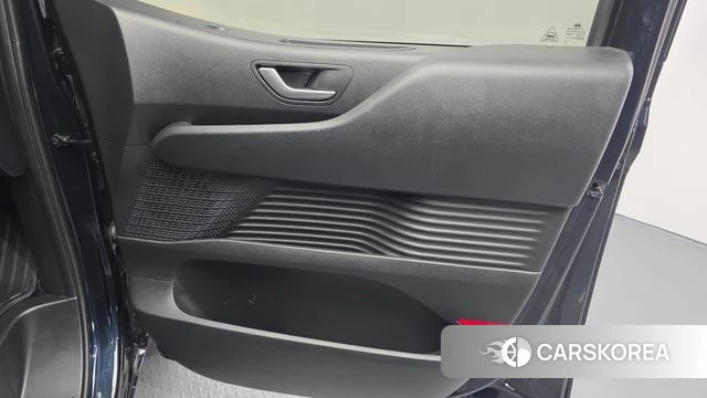 Hyundai Staria id 4292601 из Кореи 17