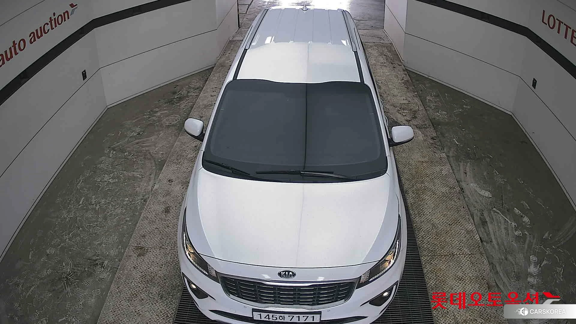 Kia Carnival id 3875740 из Кореи 17