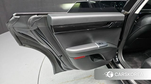 Hyundai Grandeur (GN7) id 4469407 из Кореи 17