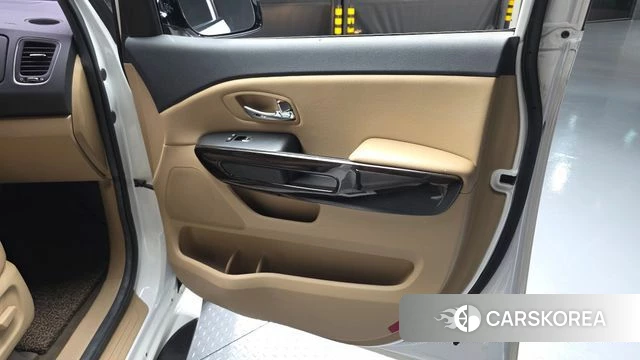 Kia The New Carnival id 4496938 из Кореи 17