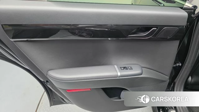 Hyundai Grandeur Hybrid (GN7) id 4427916 из Кореи 17