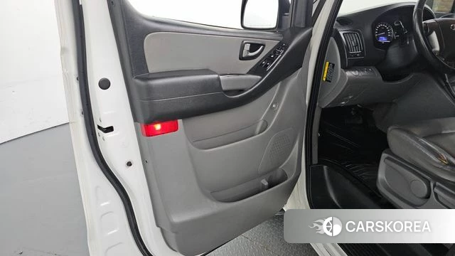 Hyundai The New Grand Starex id 4225689 из Кореи 17