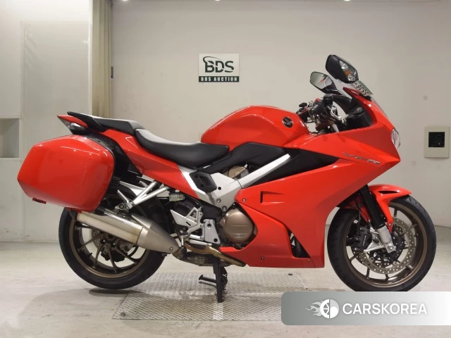Проданный Honda VFR800F 2015 из Японии