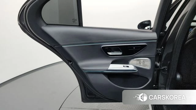 Mercedes-Benz E-Class W214 id 4691553 из Кореи 17