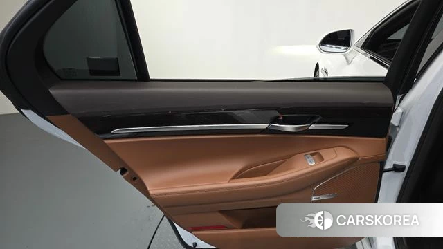 Genesis G90 id 4873171 из Кореи 17