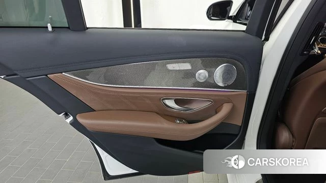 Mercedes-Benz E-Class W213 id 4794507 из Кореи 17