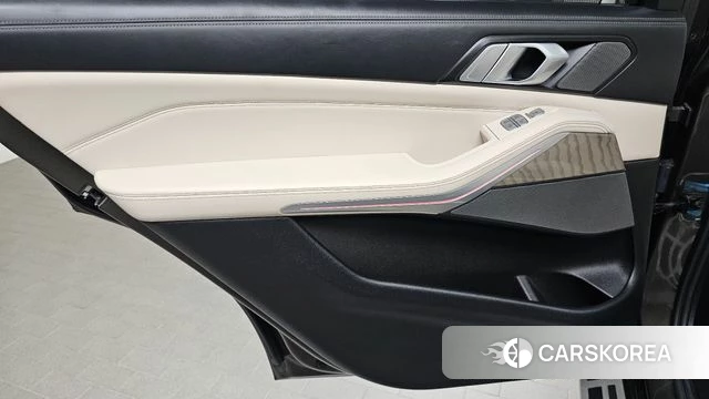 BMW X7 (G07) id 4687345 из Кореи 17