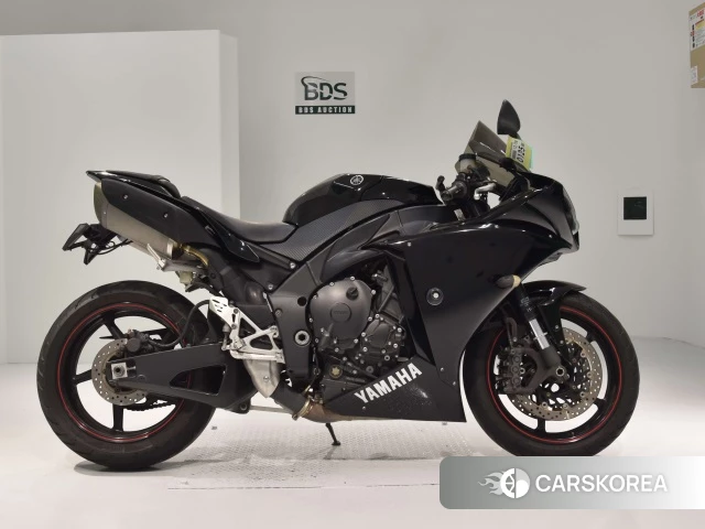 Проданный Yamaha YZF-R1 2010 из Японии
