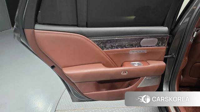 Genesis G90 (RS4) id 4835378 из Кореи 17
