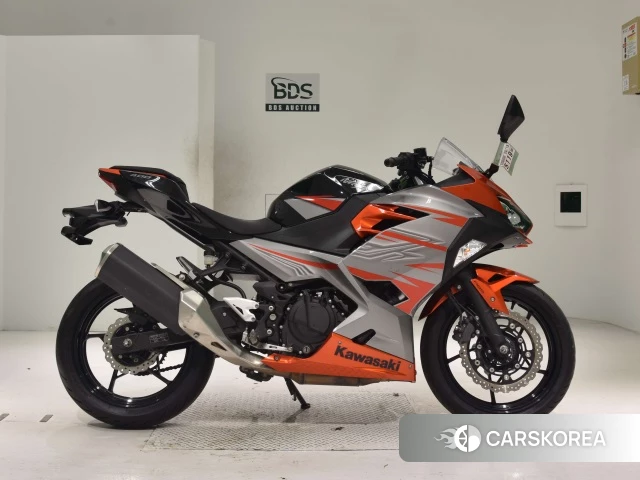 Проданный Kawasaki NINJA 400 2018 из Японии