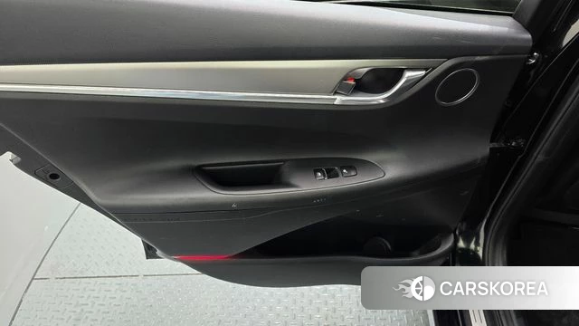 Hyundai The New Grandeur IG Hybrid id 4507362 из Кореи 17