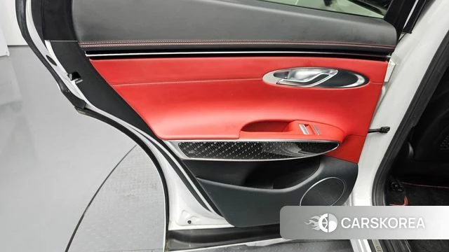 Genesis GV70 id 4428711 из Кореи 17