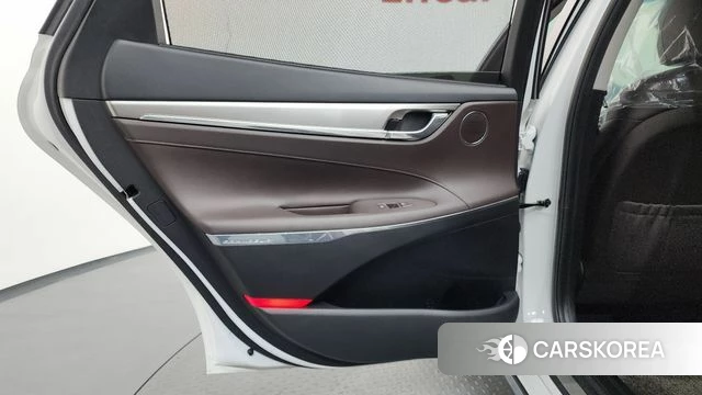 Hyundai The New Grandeur IG id 4250656 из Кореи 17
