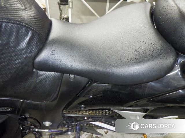 Suzuki GSX1300R HAYABUSA id 3947454 из Японии 17