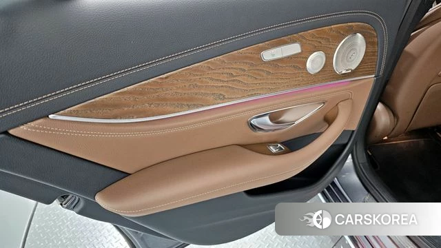 Mercedes-Benz E-Class W213 id 4201256 из Кореи 17