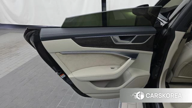 Audi A7 (4K) id 4836607 из Кореи 17