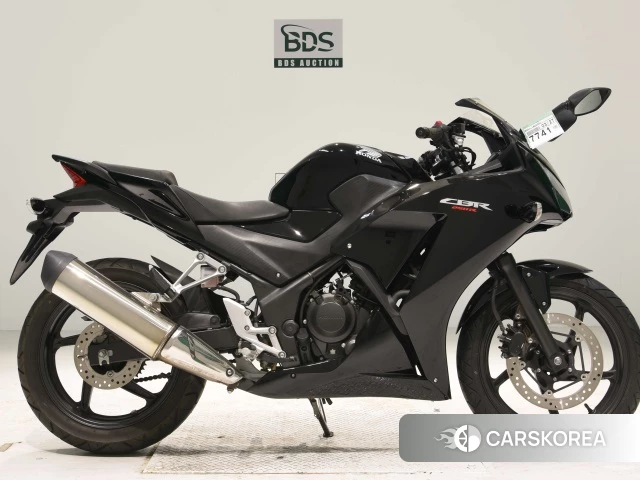 Проданный Honda CBR250R 2015 из Японии