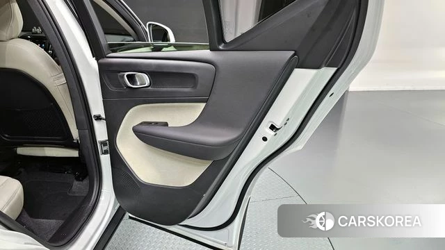 Volvo XC40 id 4308073 из Кореи 17