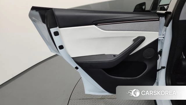 Tesla Model Y id 4847248 из Кореи 17