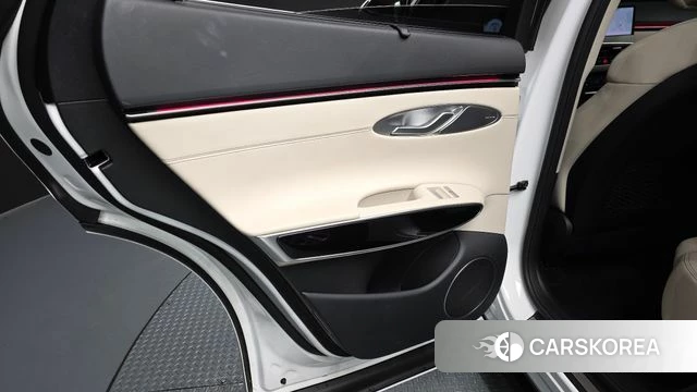 Genesis GV70 id 4185837 из Кореи 17