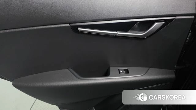Kia Di Ol Nu Niro id 4350128 из Кореи 17