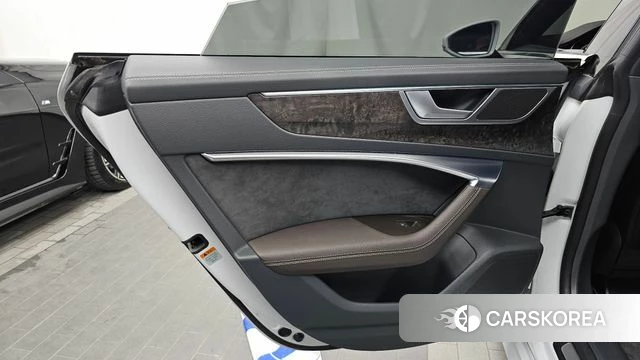 Audi A7 (4K) id 4625014 из Кореи 17