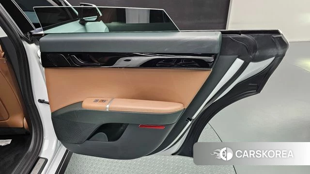 Hyundai Grandeur (GN7) id 4500297 из Кореи 17