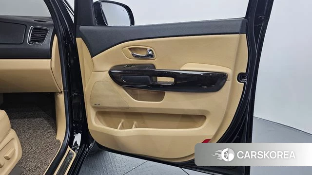 Kia The New Carnival id 4245383 из Кореи 17
