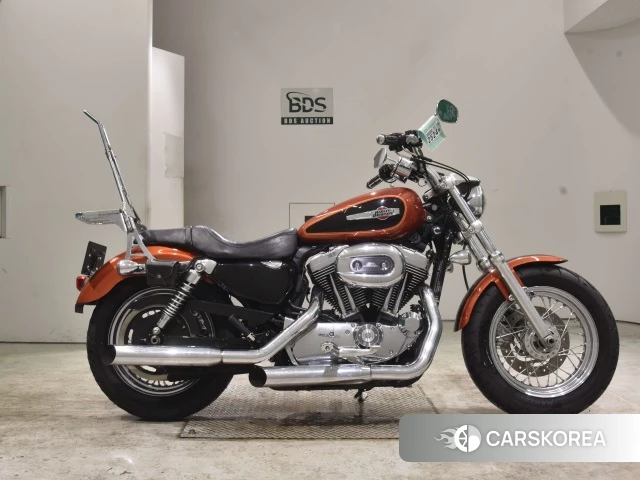 Проданный Harley-Davidson Sportster XL1200C 2011 из Японии, фото 2