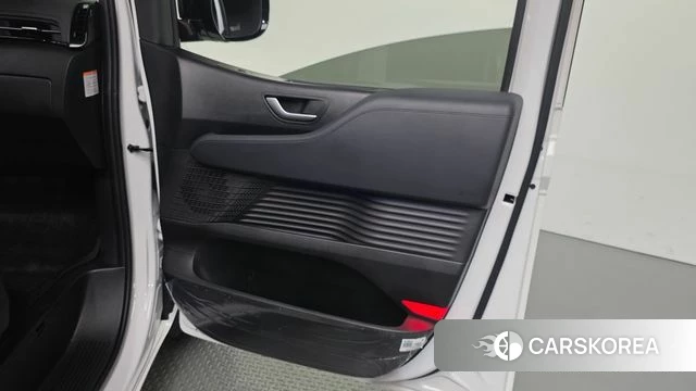 Hyundai Staria id 4590090 из Кореи 17
